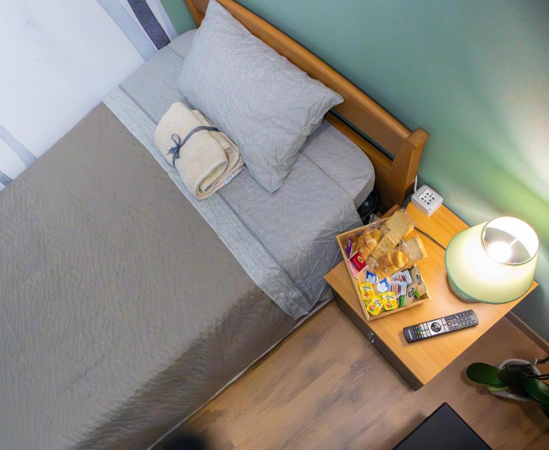 Don Pes Travel Rooms Sassari Exteriör bild